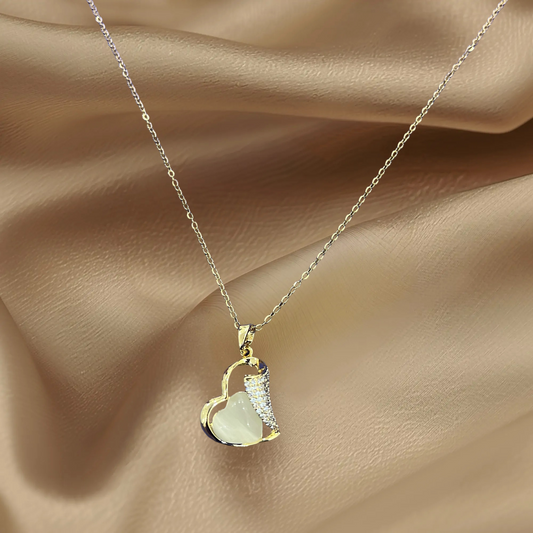 Follow Your Heart Neckpiece